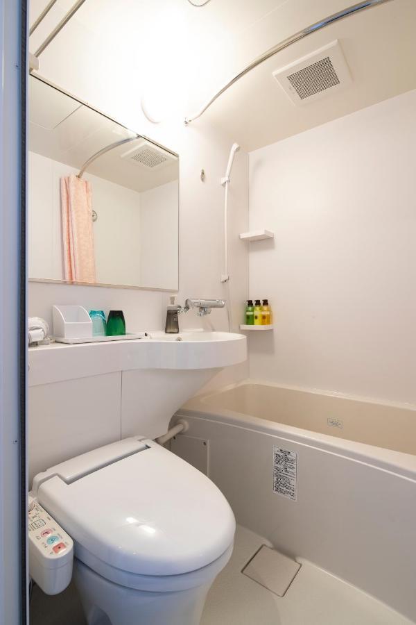 Economy Triple Room