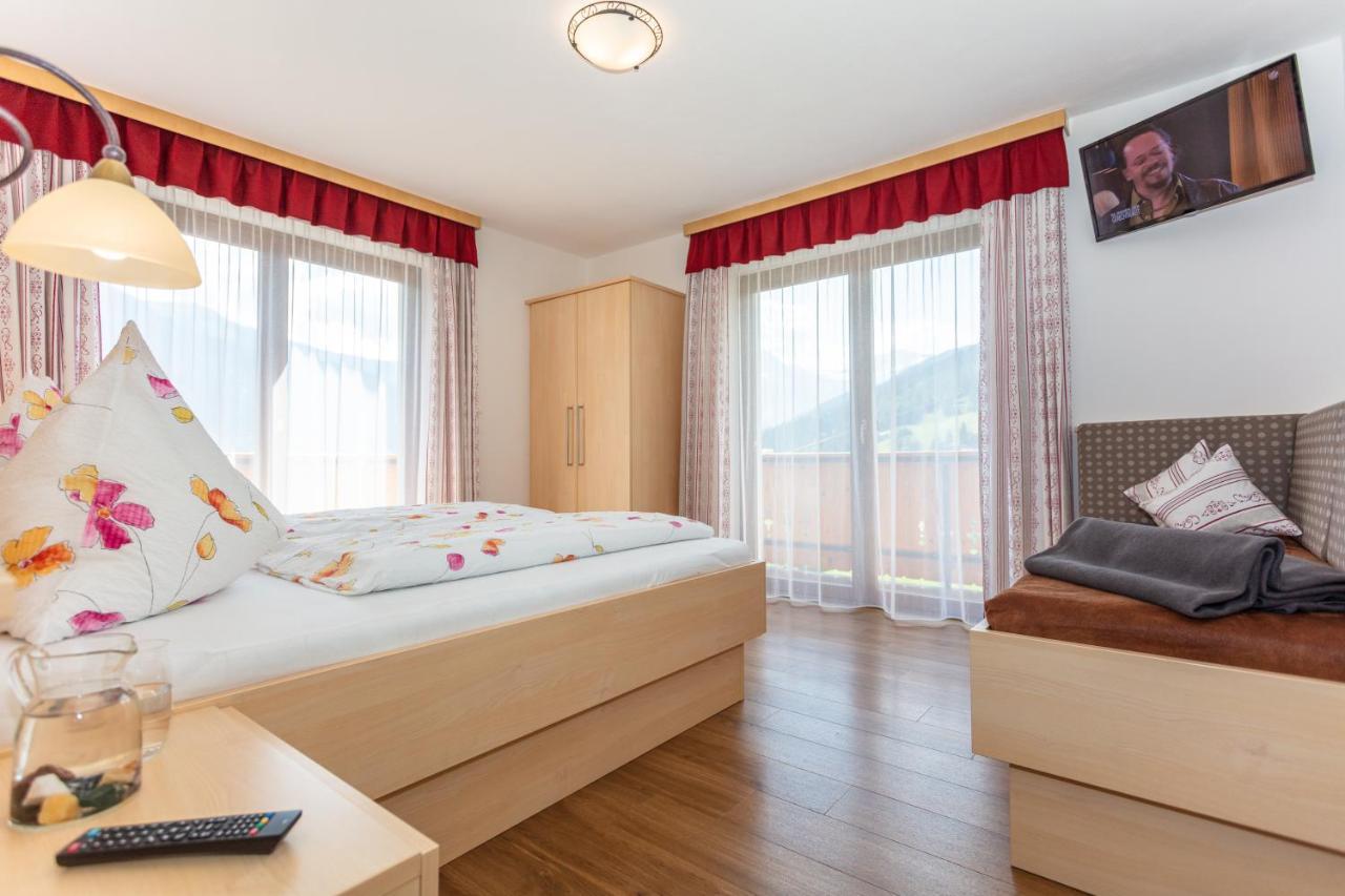 One-Bedroom Apartment with Balcony