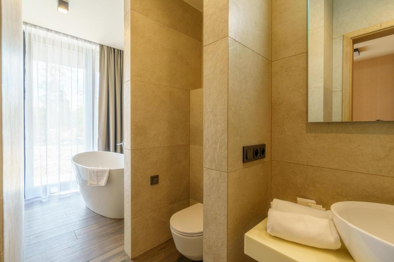 Honeymoon Room