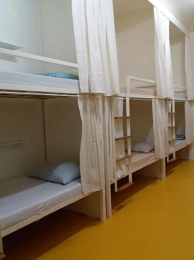Single Bed in Mixed Dormitory Room