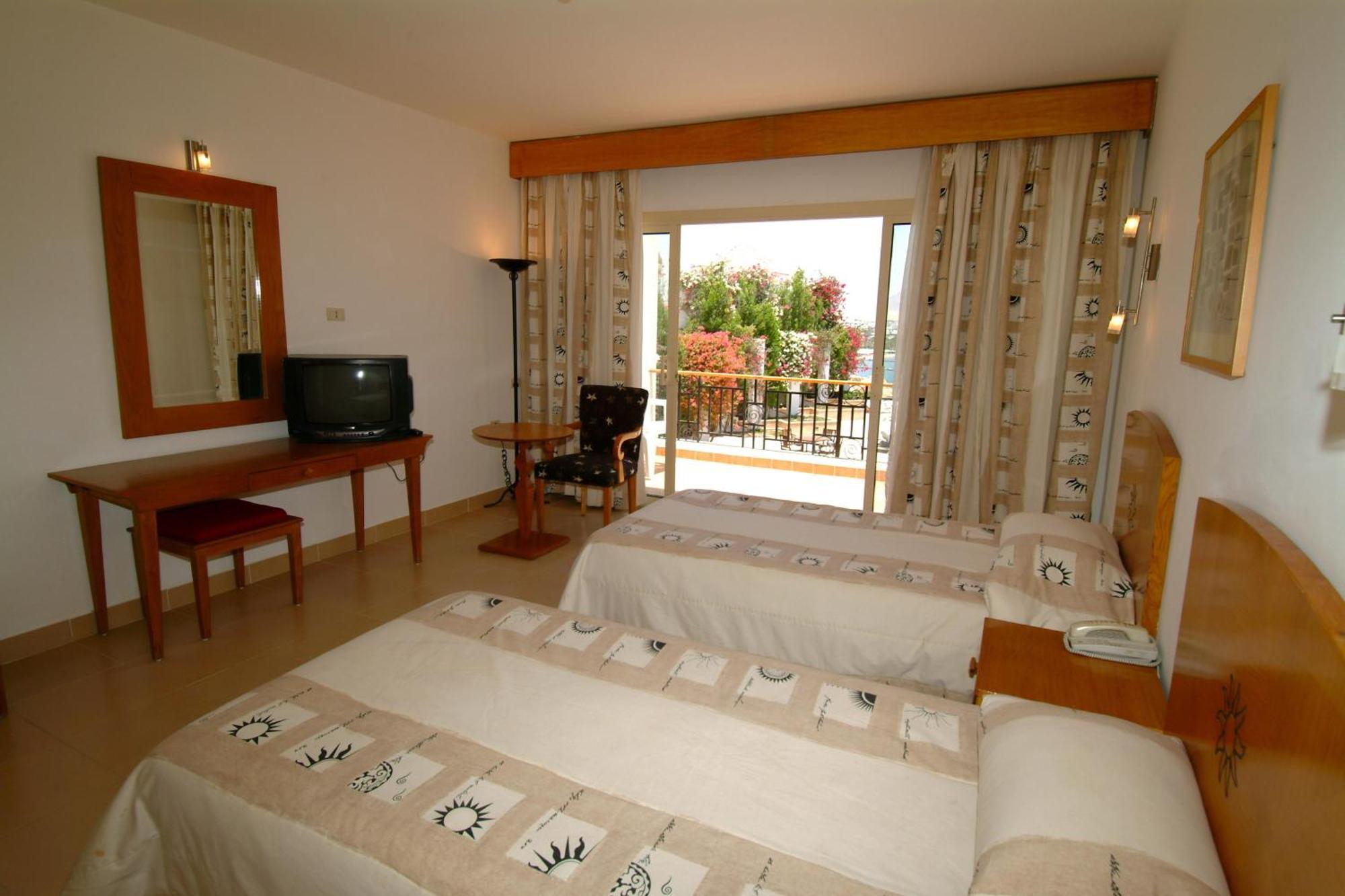 Superior Triple Room with Sea View