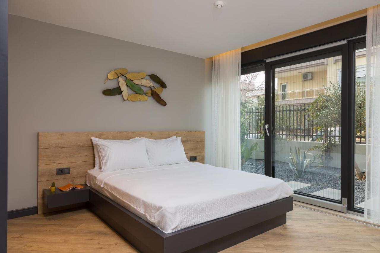 Suite with Garden View