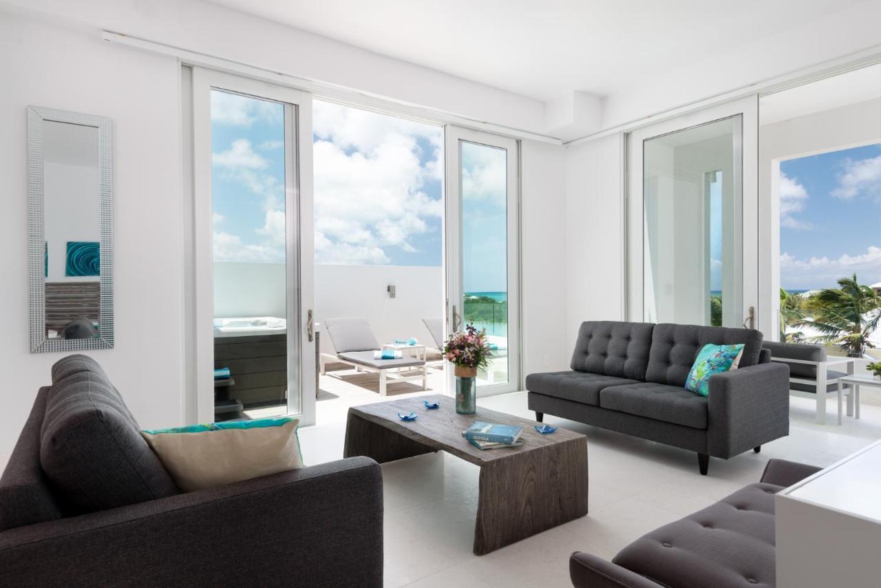 Penthouse Suite with Marina and Ocean View