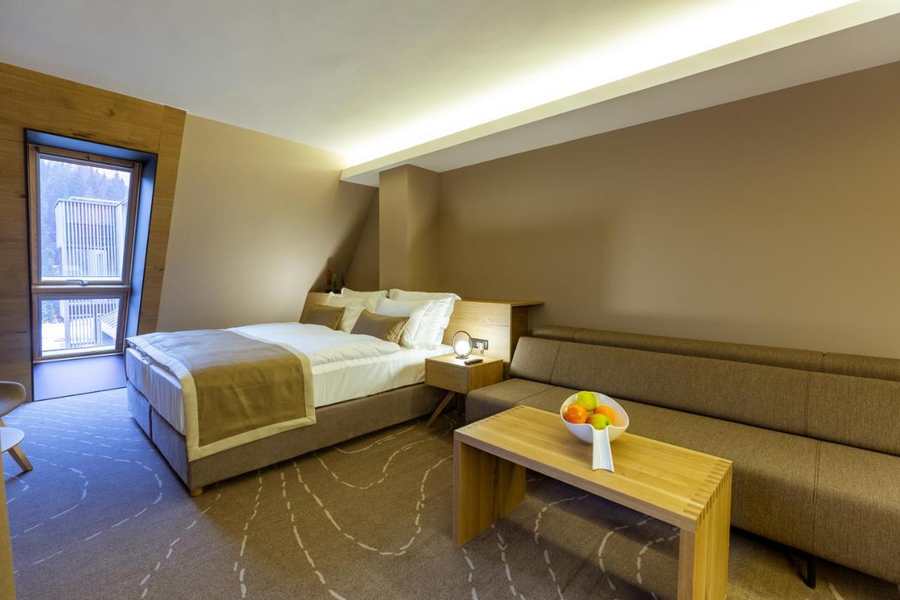 Triple Room with Mountain View