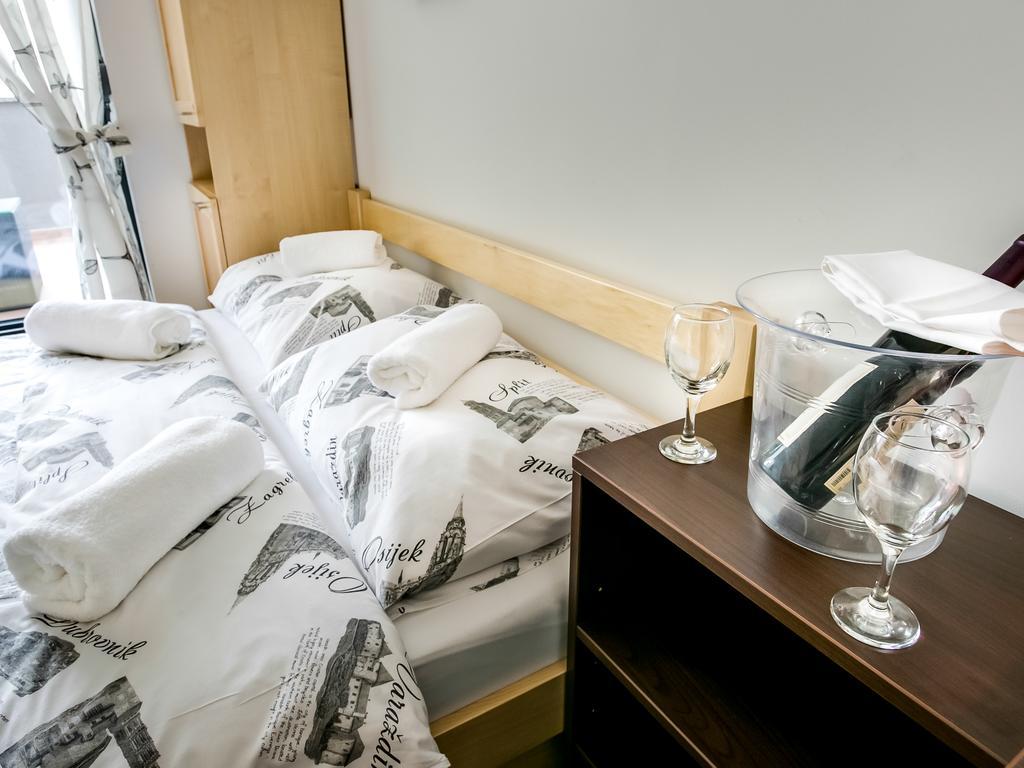 Deluxe Double Room with Bathroom and Balcony