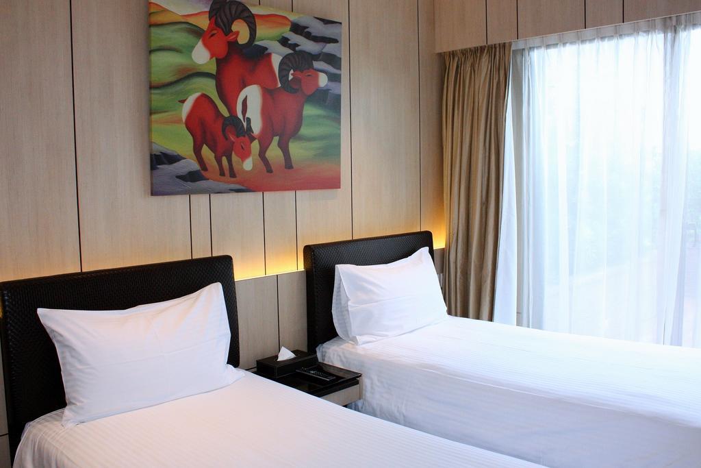 Deluxe Twin Room