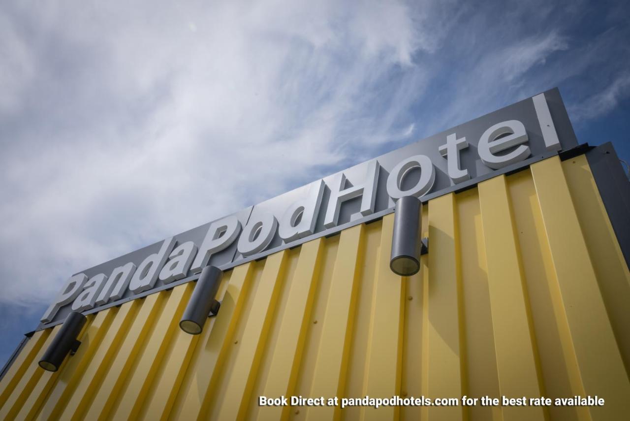 Private Sleeping Pod - Lower Pod