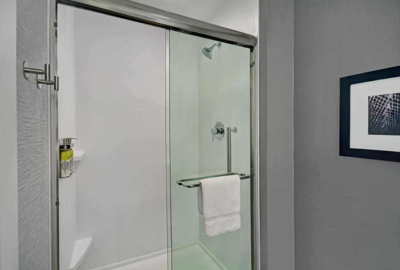 King Studio Suite