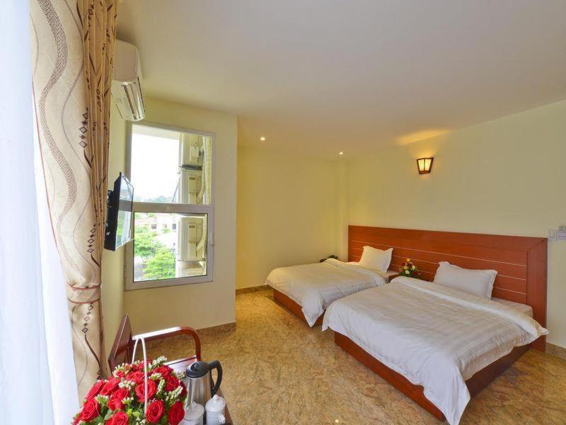 Triple Room with City View