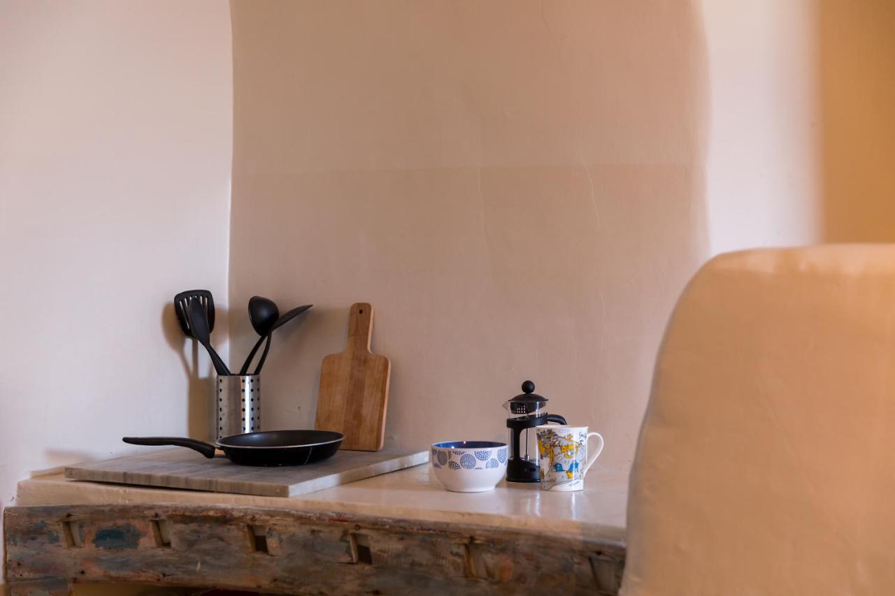 Deluxe Double Room (2 Adults + 1 Child)