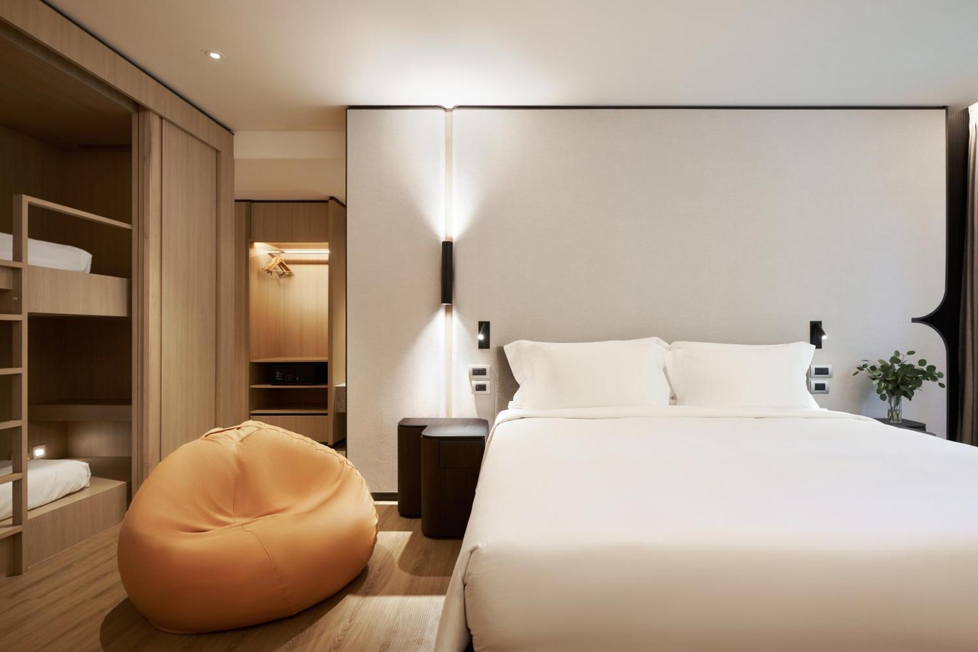 Family Terrace Room