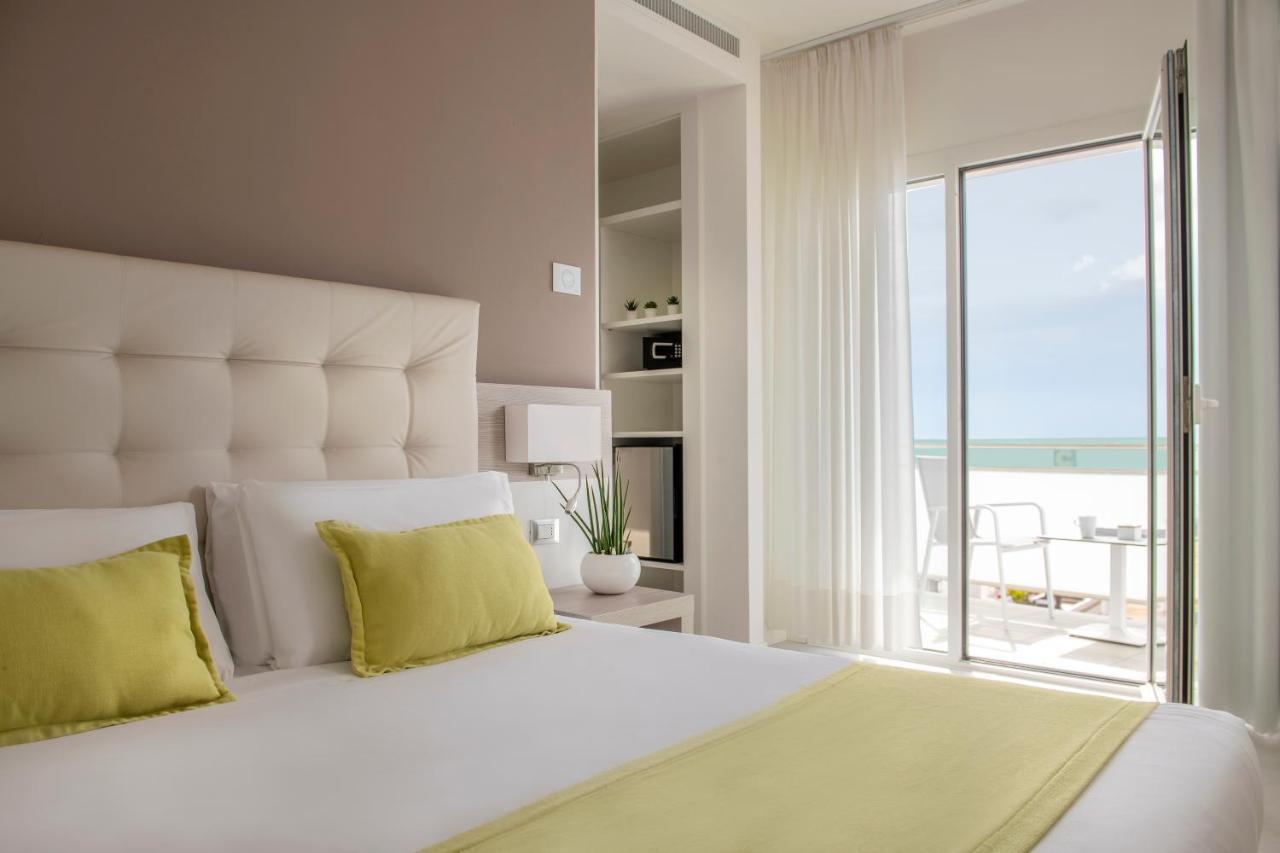 Superior Double Room with Sea View