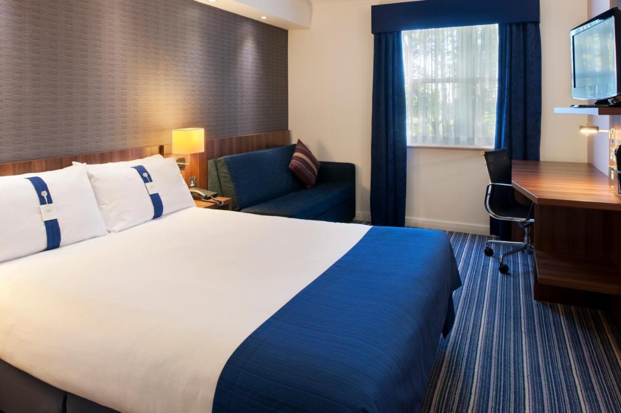 Standard Room with Free Hot Breakfast