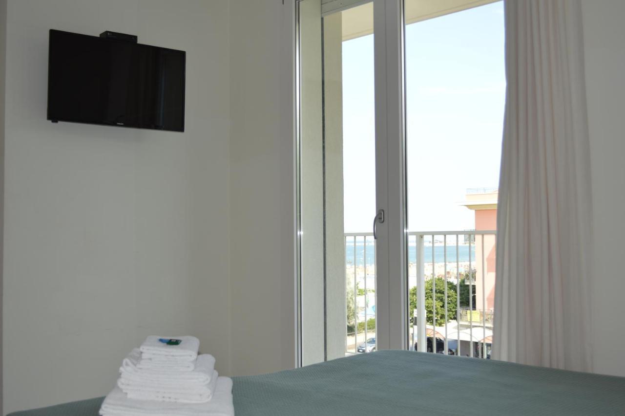 Double Room with Balcony and Sea View