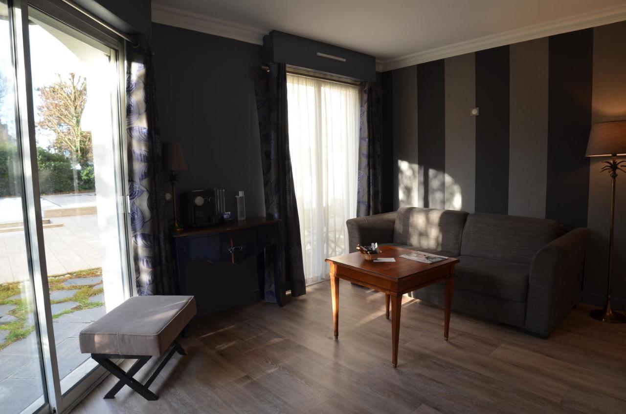Balneo or Bathtub Room with Lounge