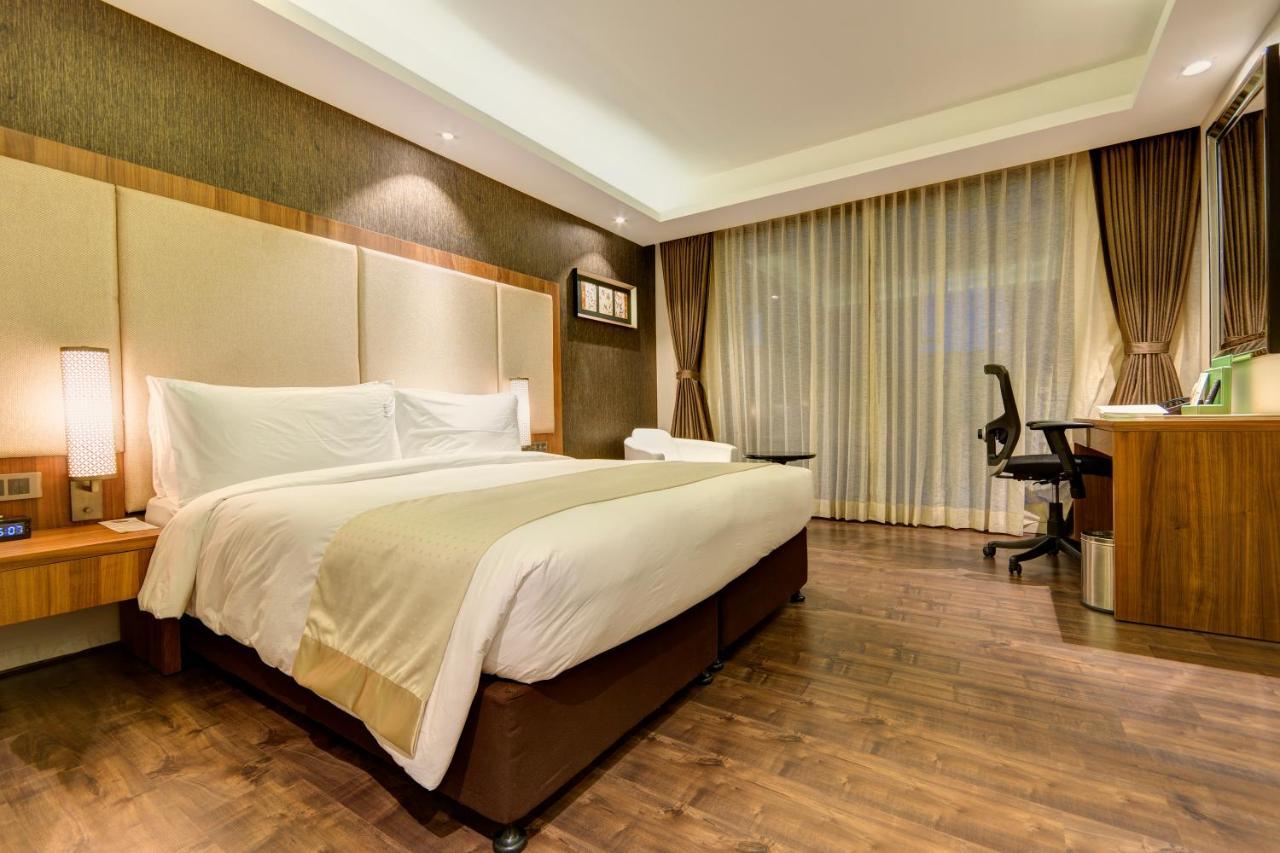 Standard King Room