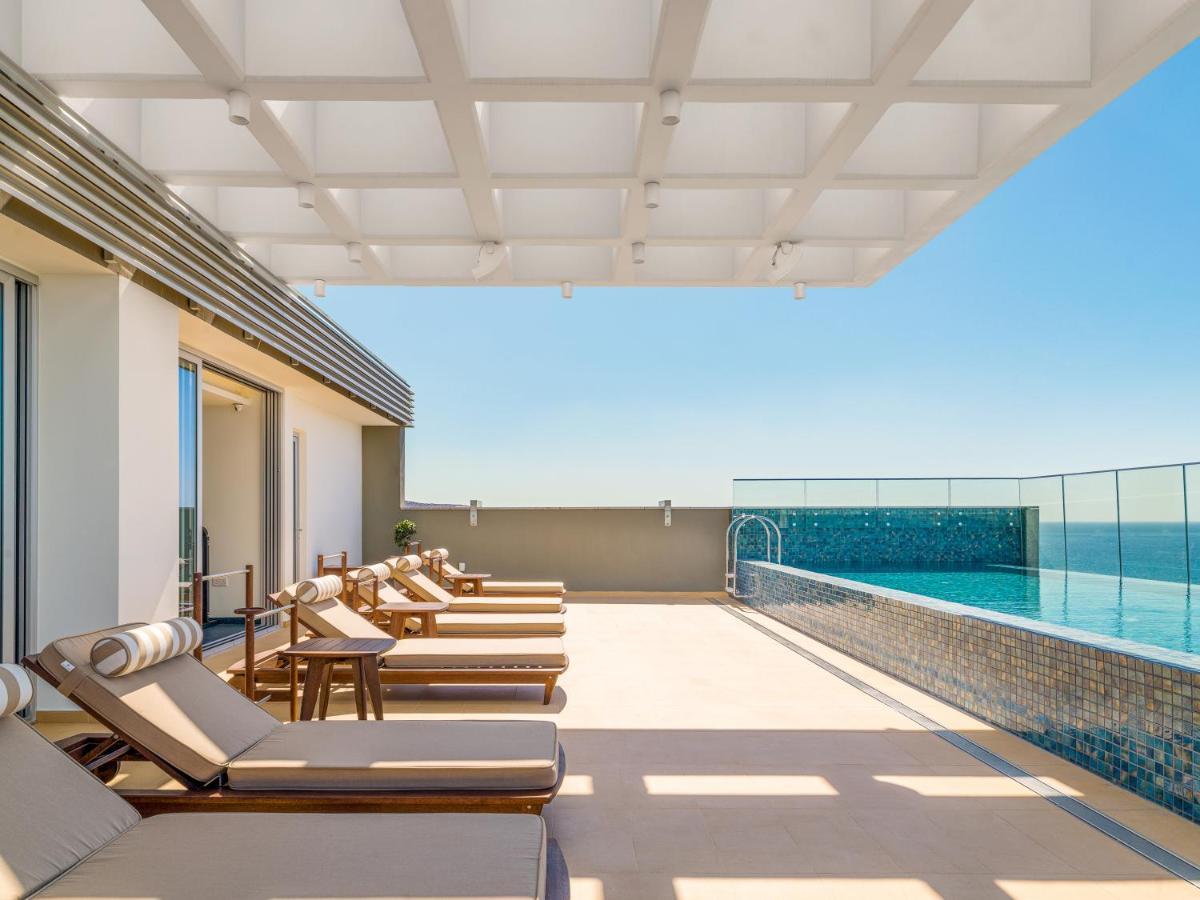 Two Bedroom Luxury Apartment 6W