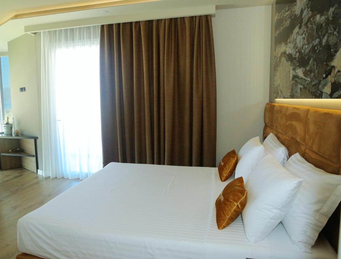 Suite with Sea View