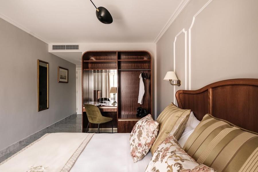 Double or Twin Room with Balcony