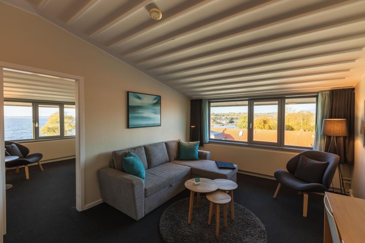 Junior King Suite