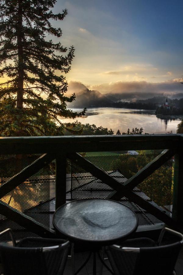 Deluxe Double or Twin Room with Lake View