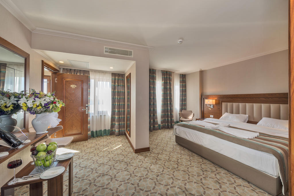 Corner Suite with Bosphorus View