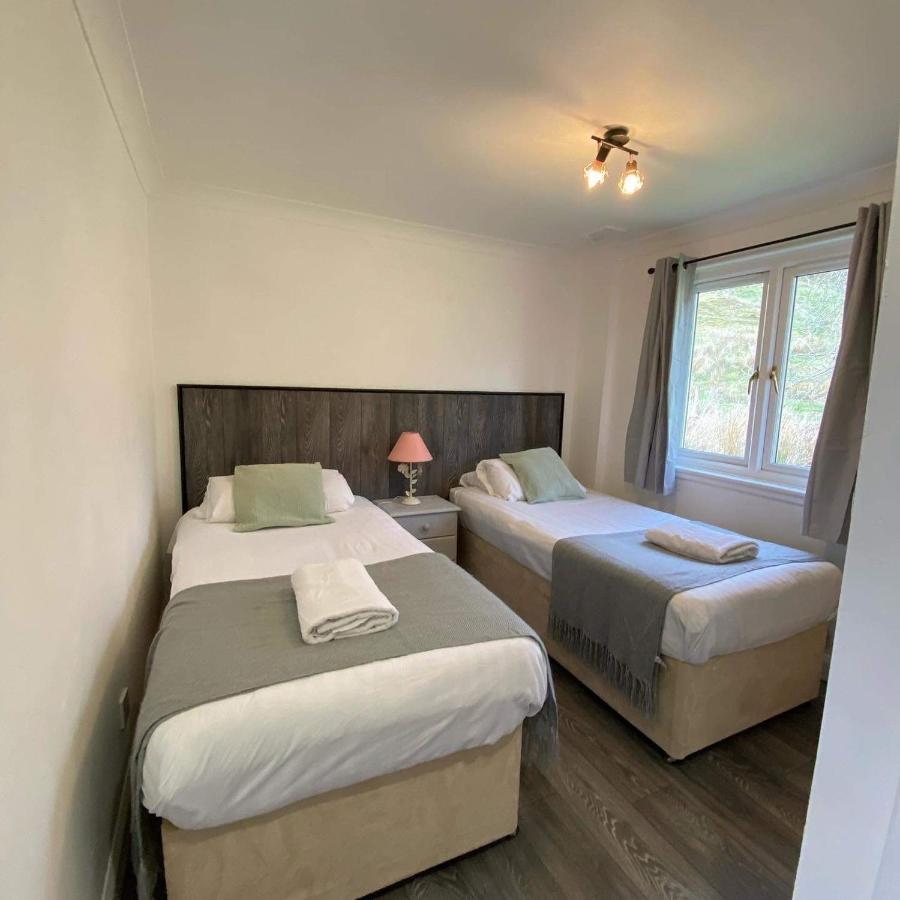 Twin-Bedroom Chalet with Terrace