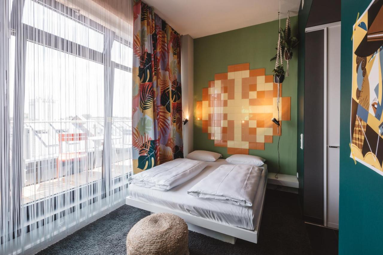 Double Room L with Balcony