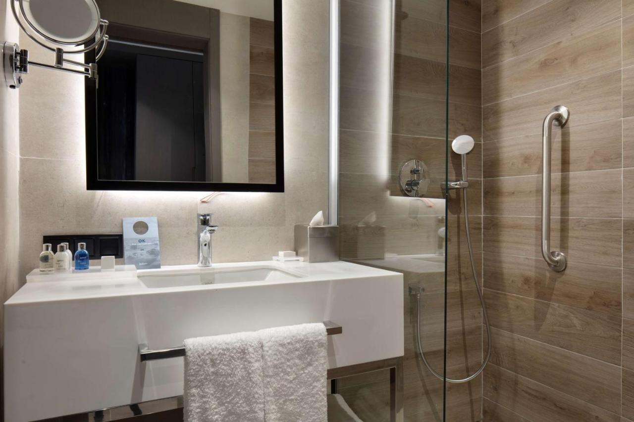 Superior Room with Balcony