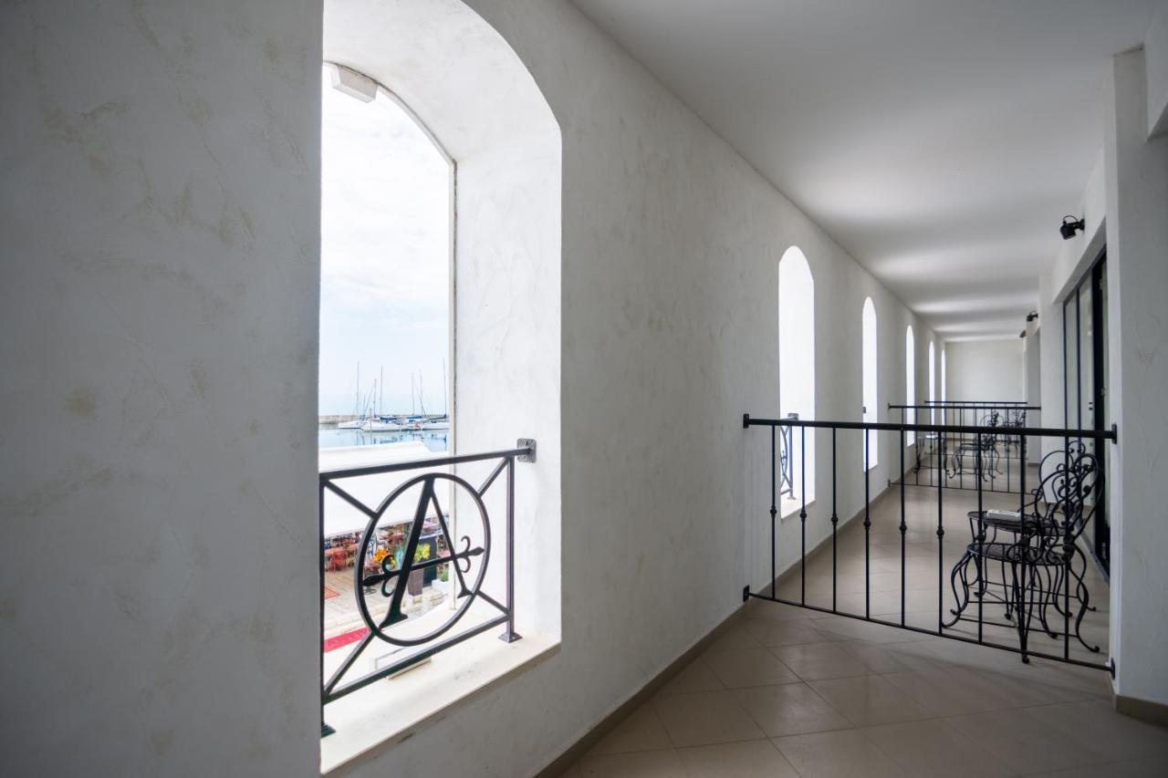 Studio with Sea View (2 Adults + 2 Children)