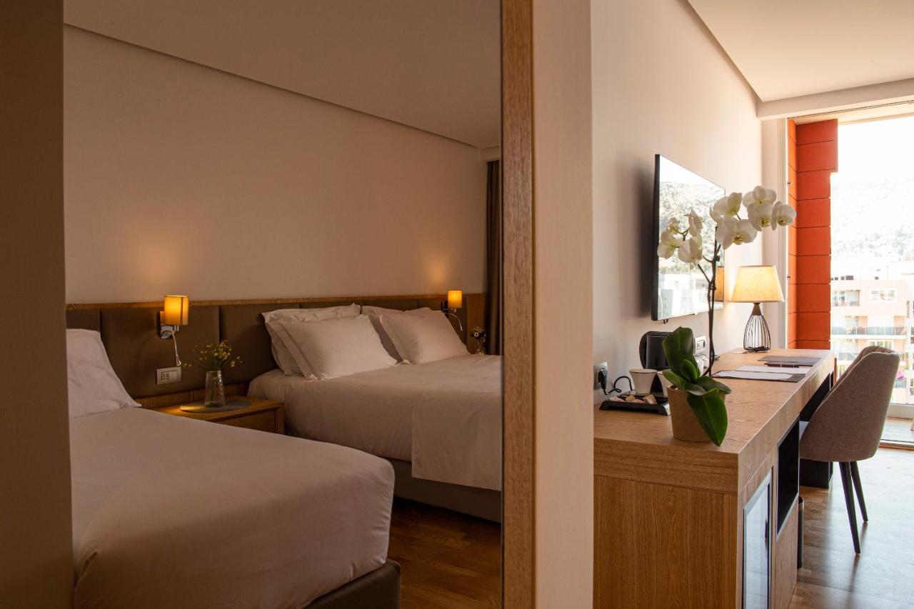 Deluxe Triple Room with Sea View