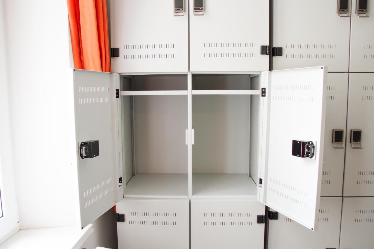 Single Bed in 15-Bed Mixed Dormitory Room