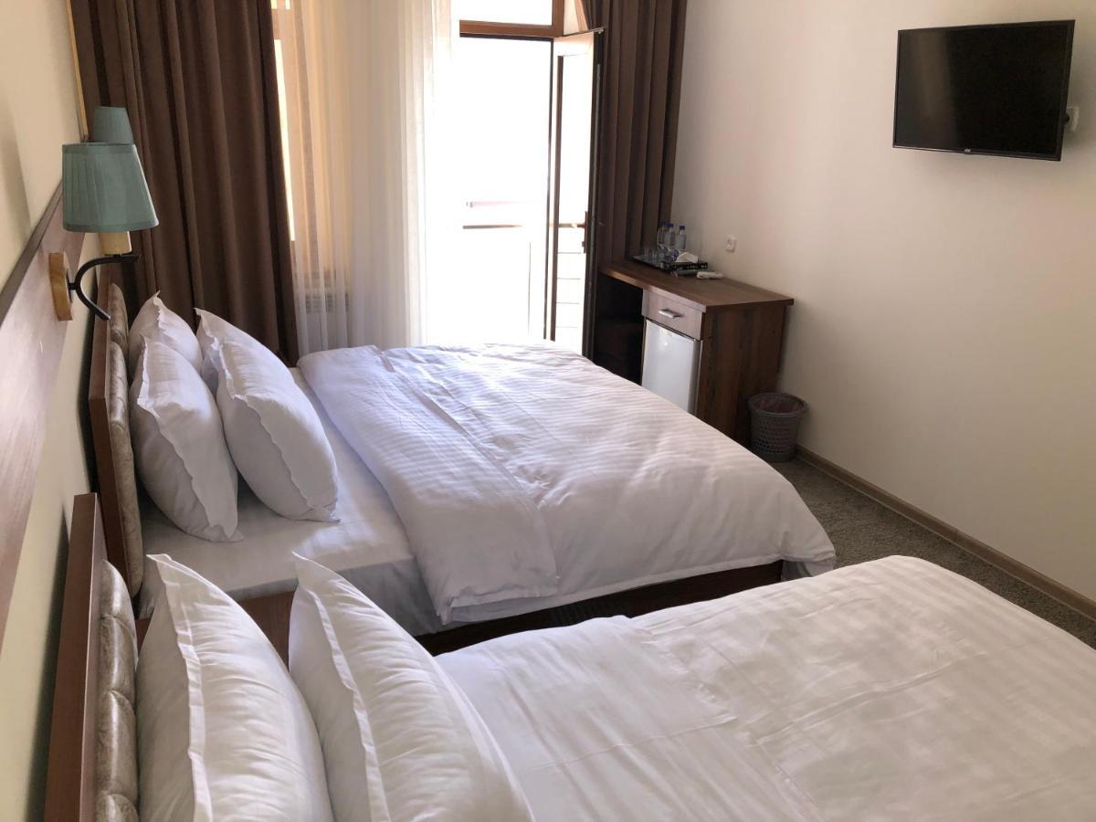 Triple Room with Bathroom
