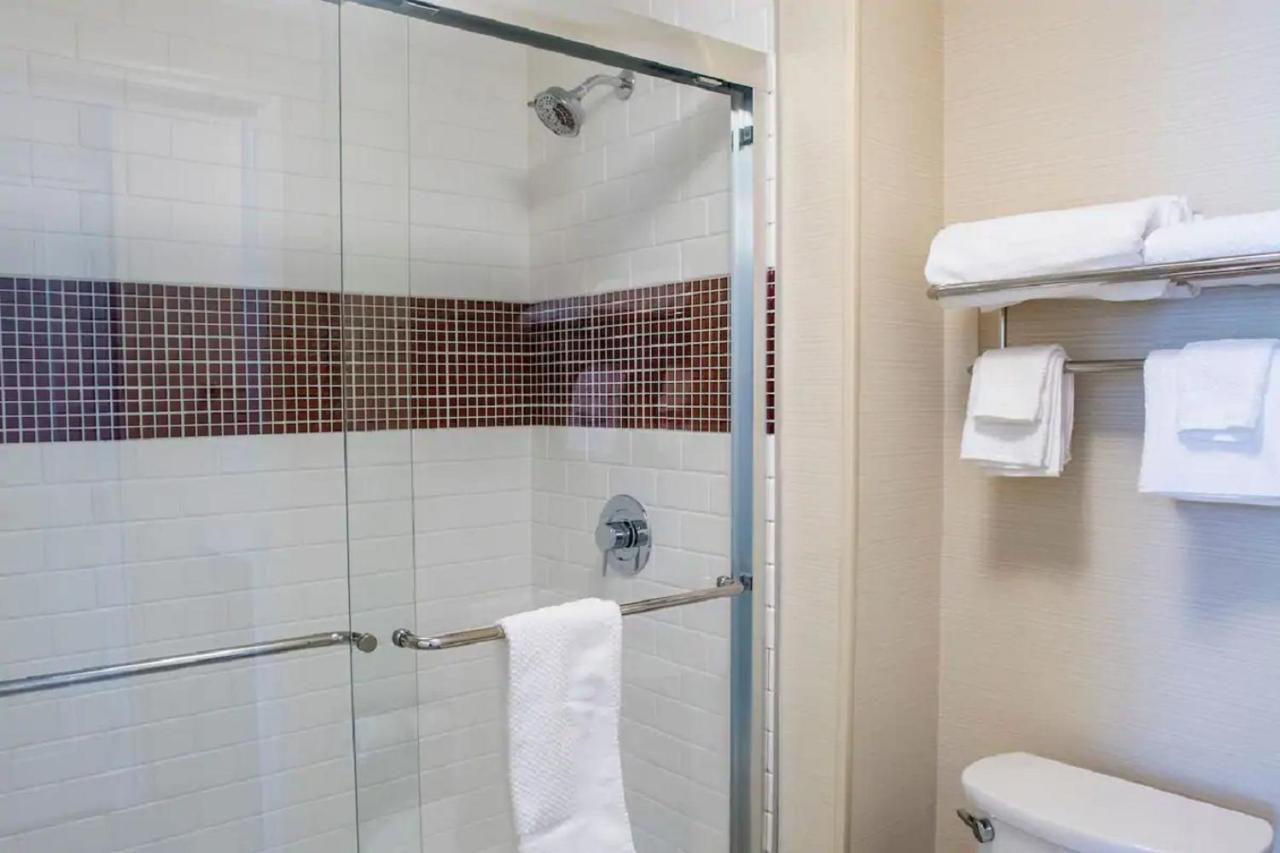 Queen Studio with Two Queen Beds - Hearing Accessible - Non-Smoking