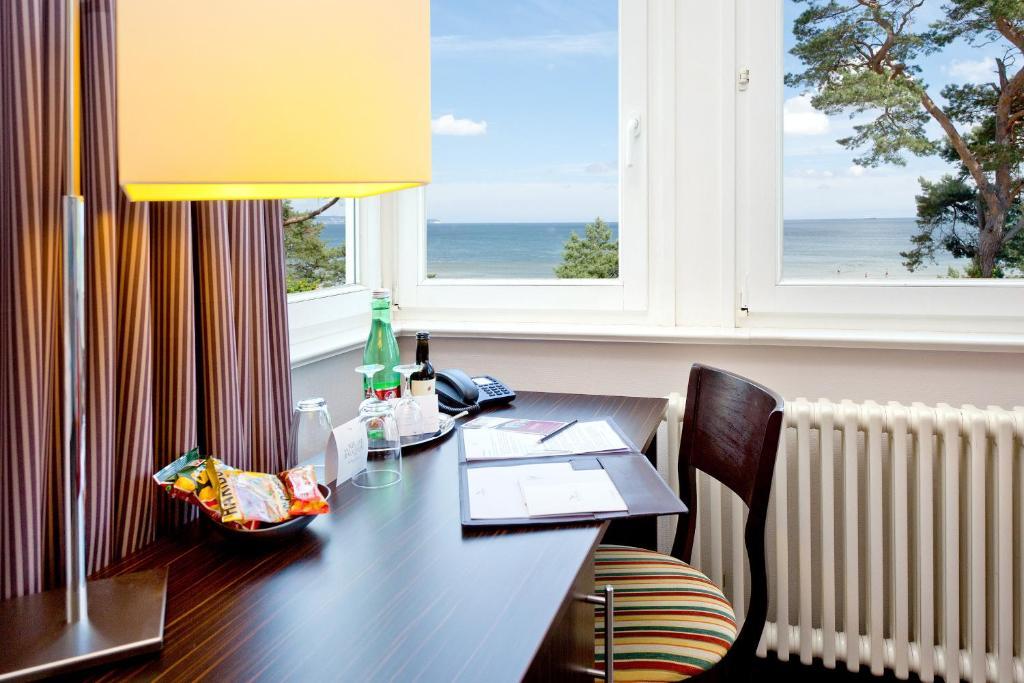 Junior Suite with Panoramic Sea View