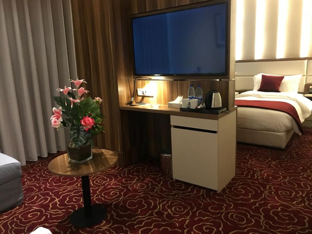 Deluxe Family Suite
