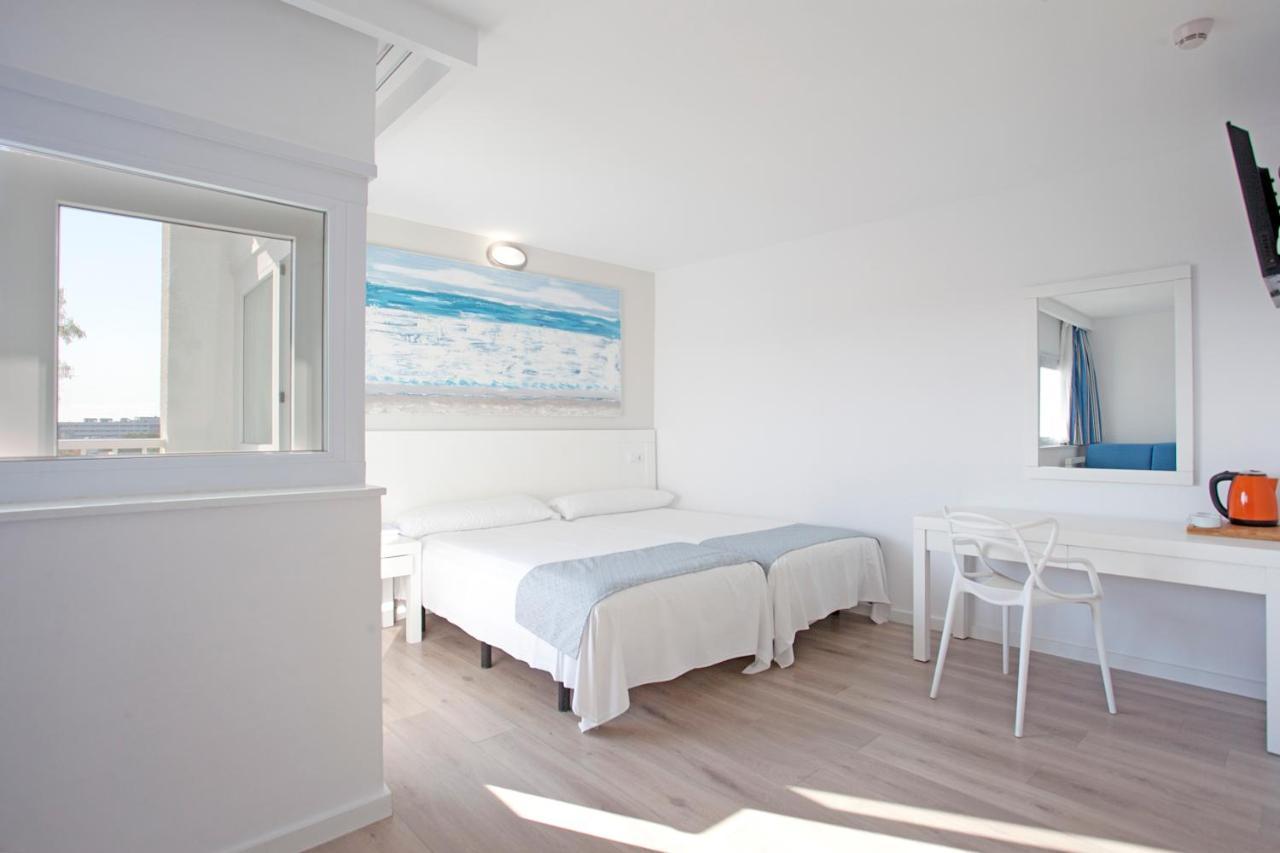 Family Room with Sea View