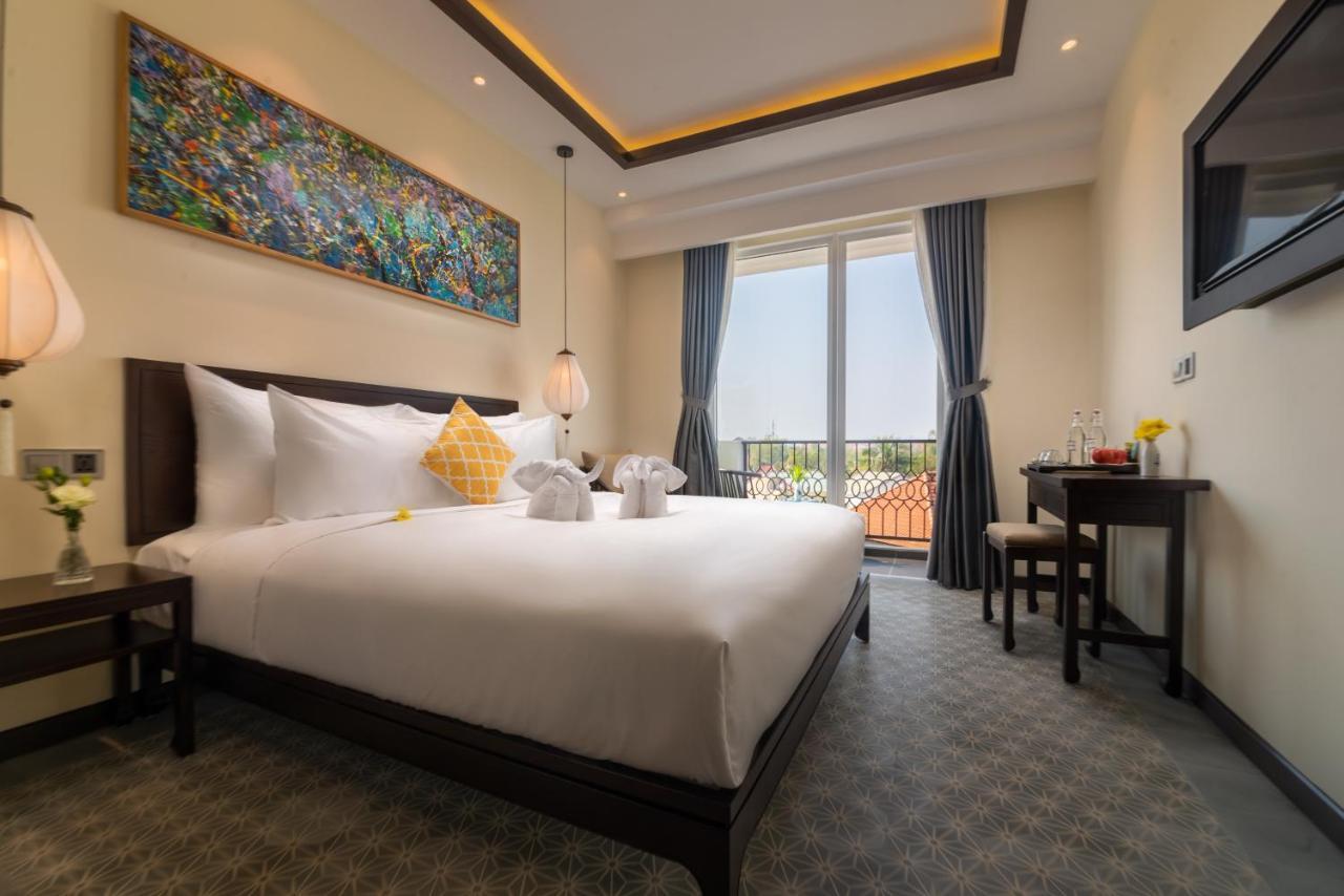 Deluxe Room With Balcony