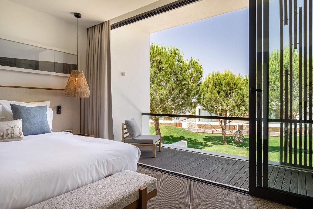 Double or Twin Room with Pool View