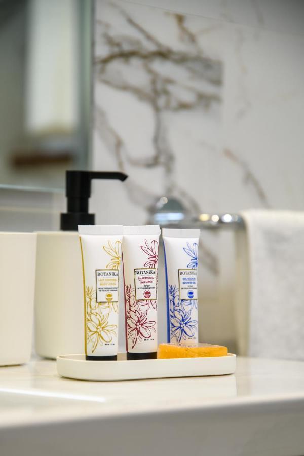 Deluxe Studio