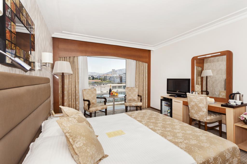 Double or Twin Room with City View