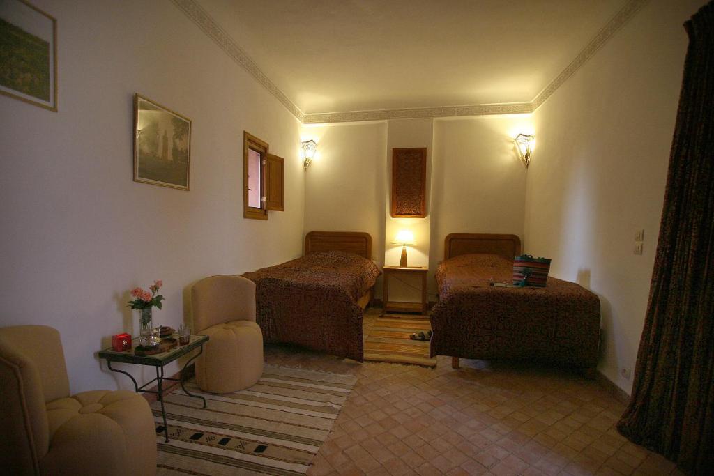 Khamsa Twin Room