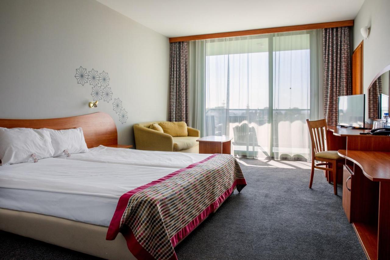 Twin Room with Balcony