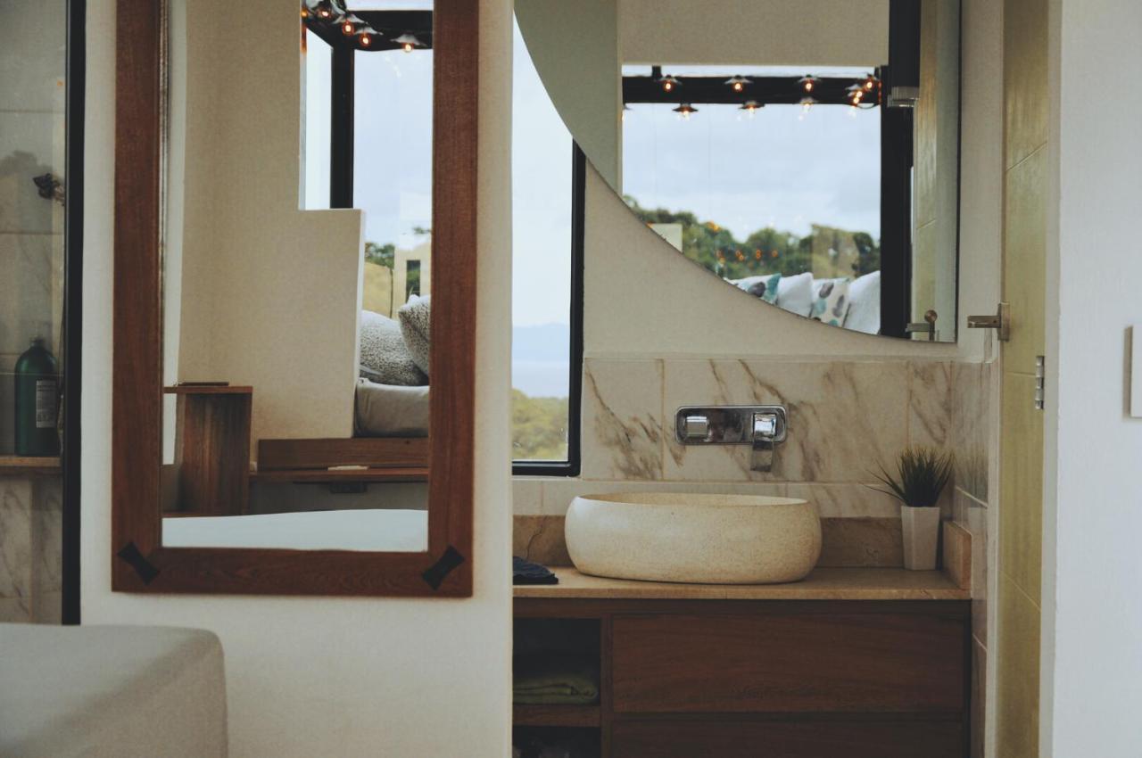 Deluxe Double Room with Balcony and Sea View