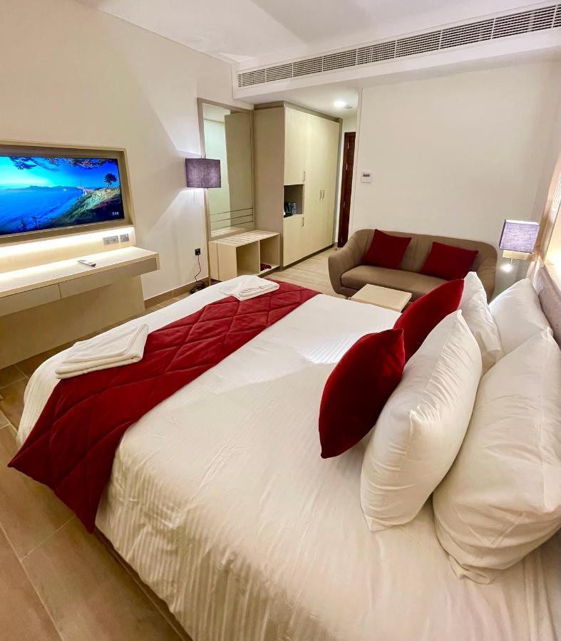 Deluxe Suite