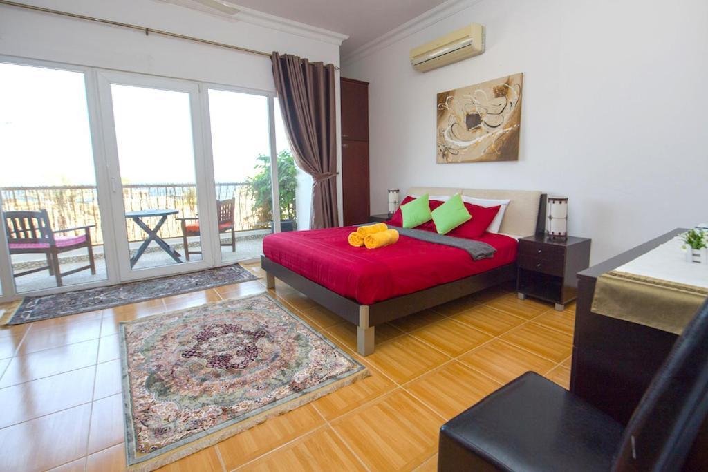 Double Room with Balcony and Sea View