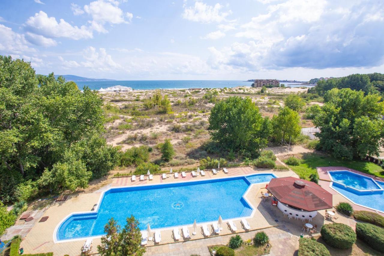 Standard Triple Room with Sea View