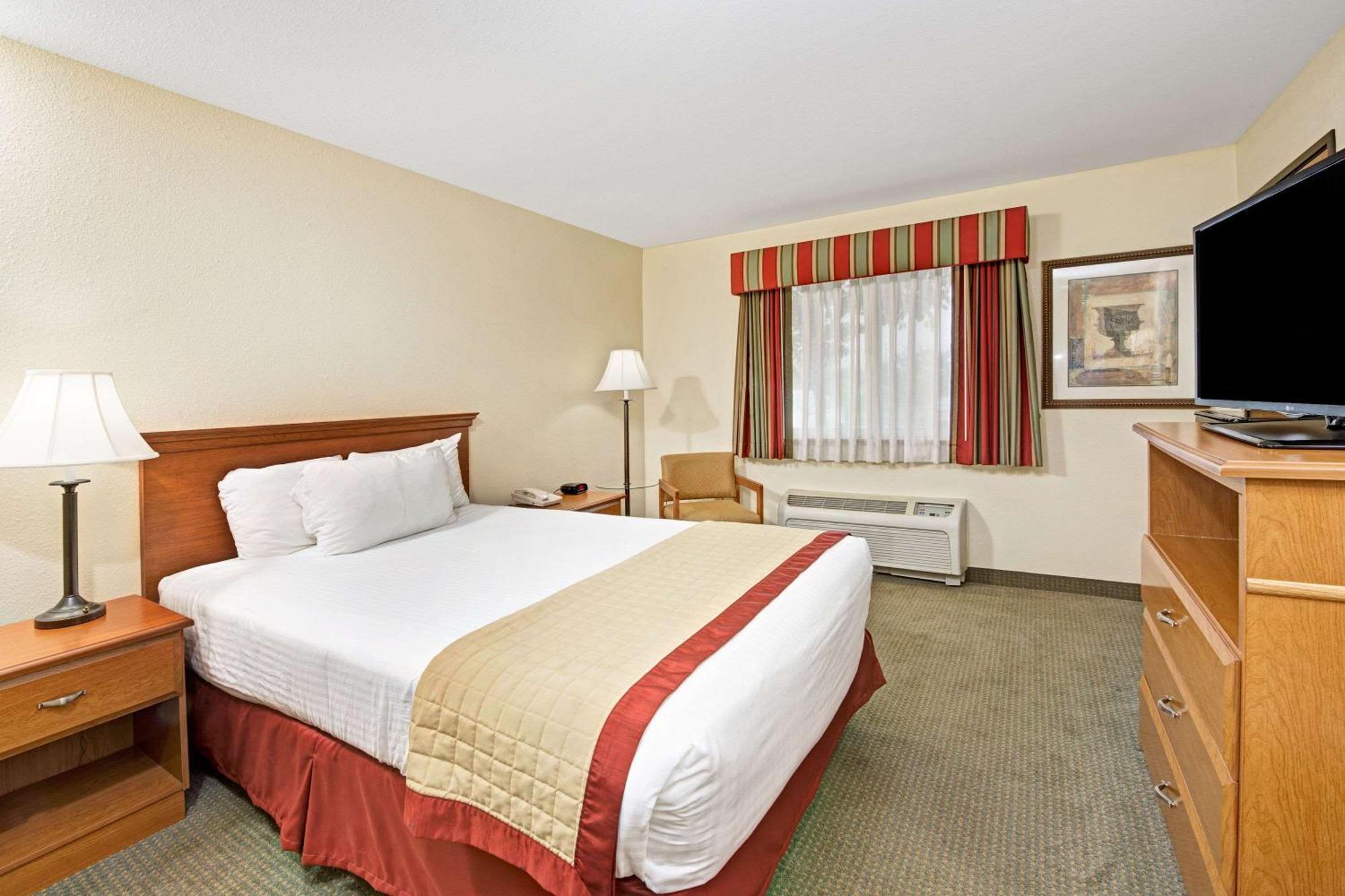 King Room - Non-Smoking