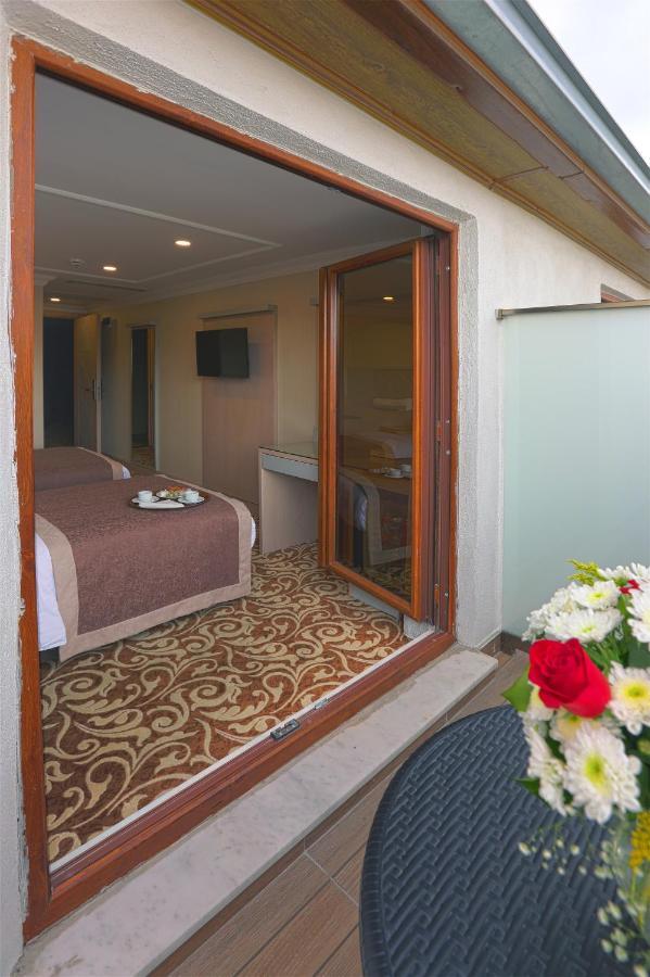 Suite with Balcony