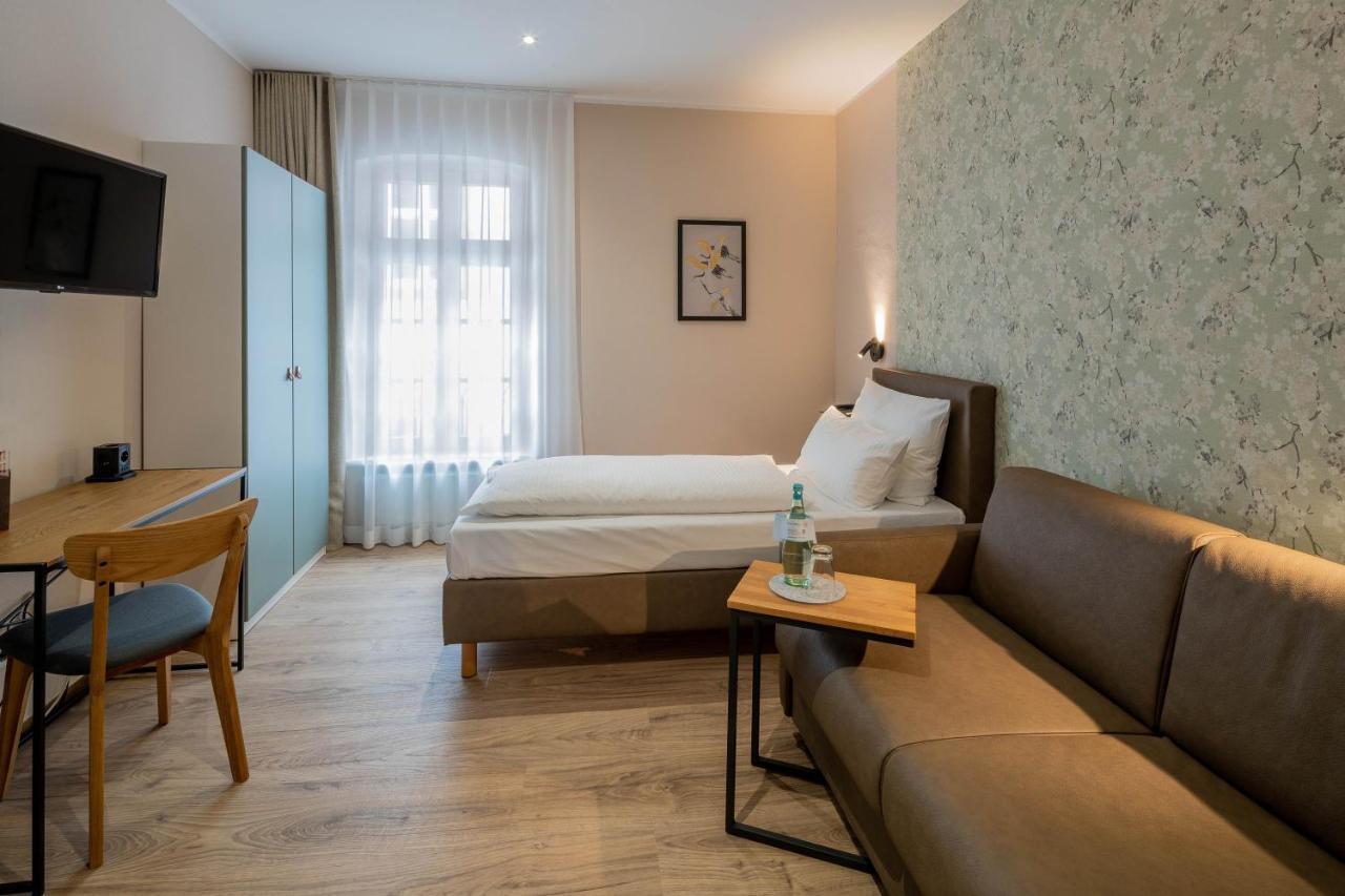 Large Single Room